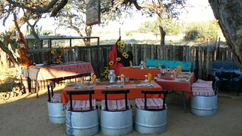Terraza cubierta, un espacio común para compartir conversaciones y momentos de relax.